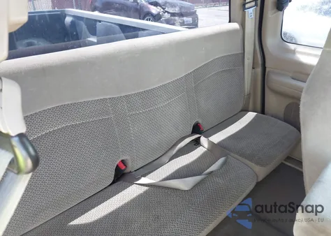 2000 Ford F-150 Lariat/Xl/Xlt из США, поврежденный, VIN 1FTRX07WXYKA04070